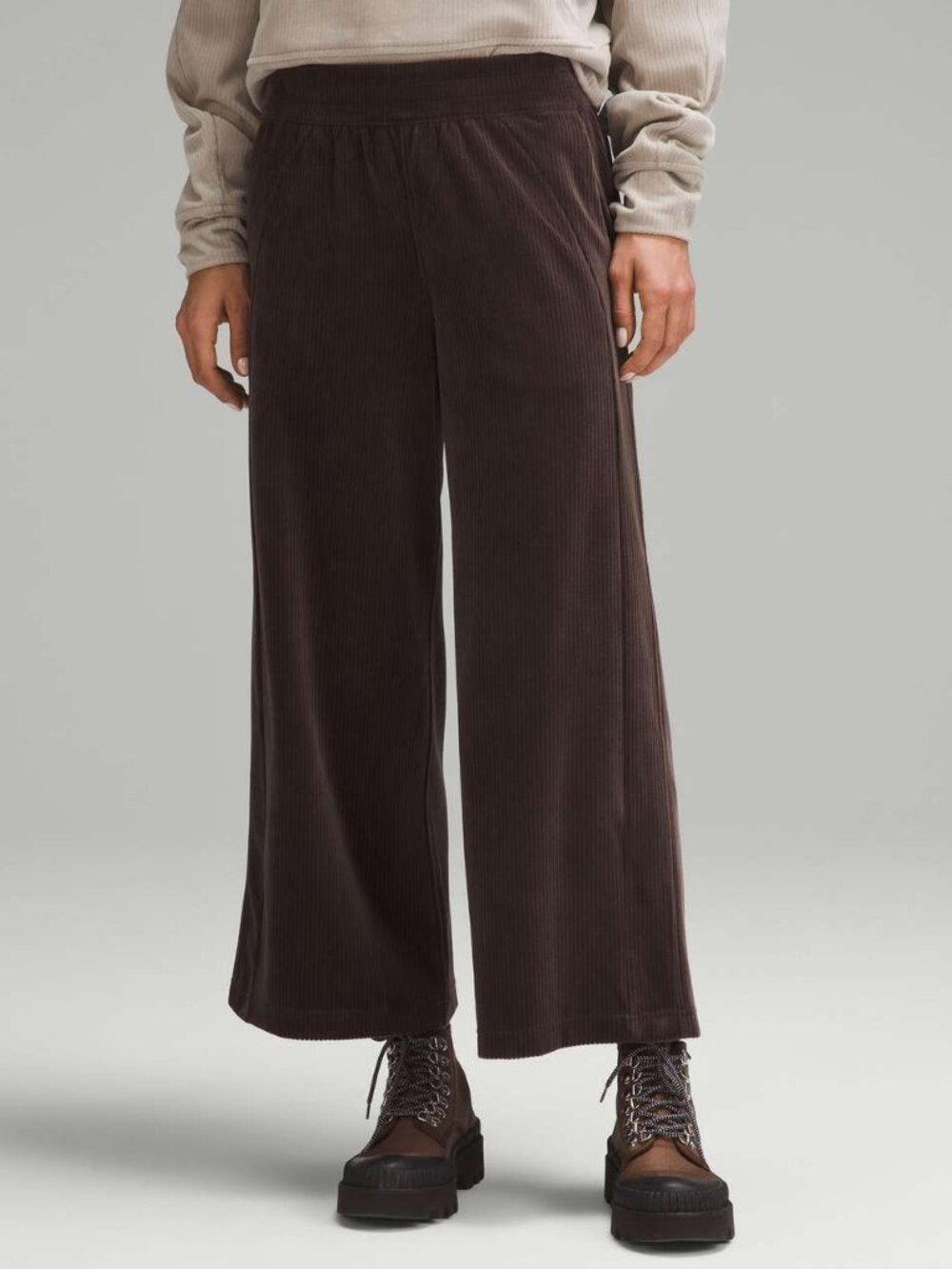 SCUBA MID-RISE WIDE-LEG CROP *VELVET CORD